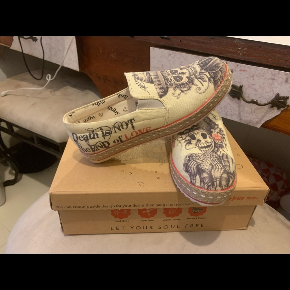 Goby slide on shoes